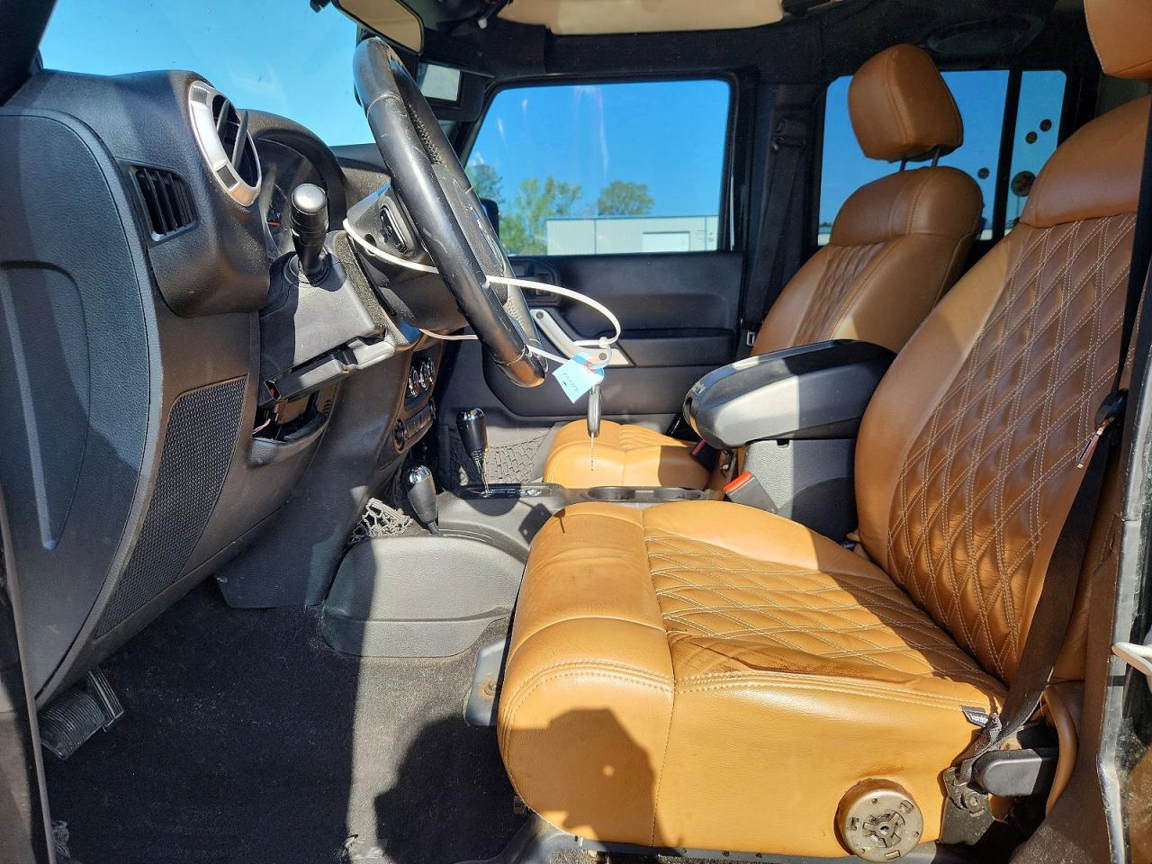 Jeep Wrangler Sahara