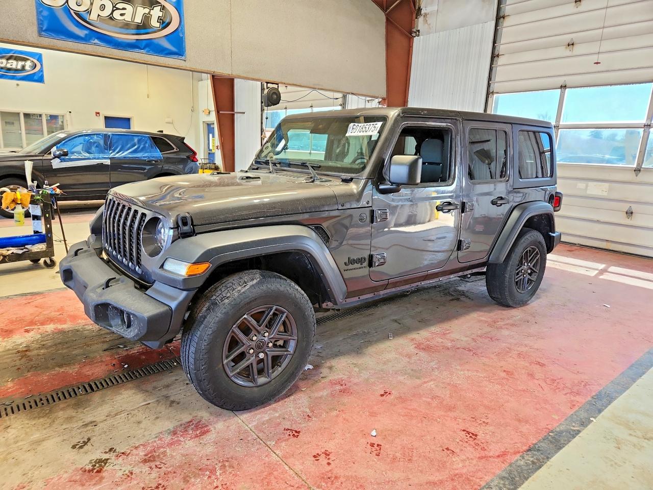 Salvage Jeep Wrangler Image