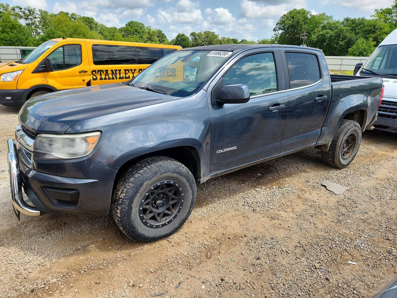 Salvage Chevrolet Colorado Image