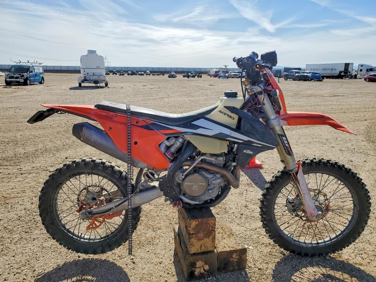 Salvage KTM Motorcycle Image