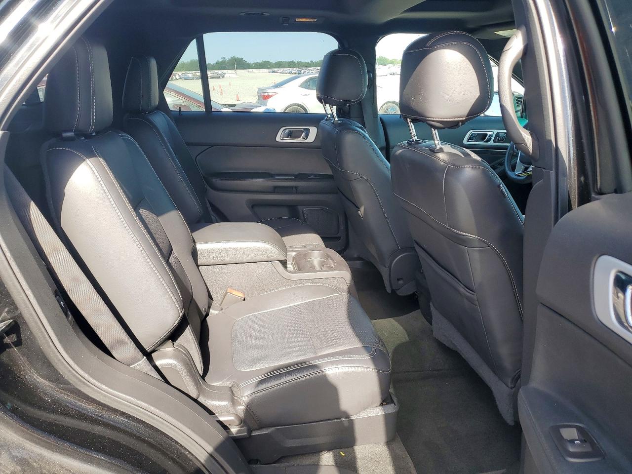 Ford Explorer Sport