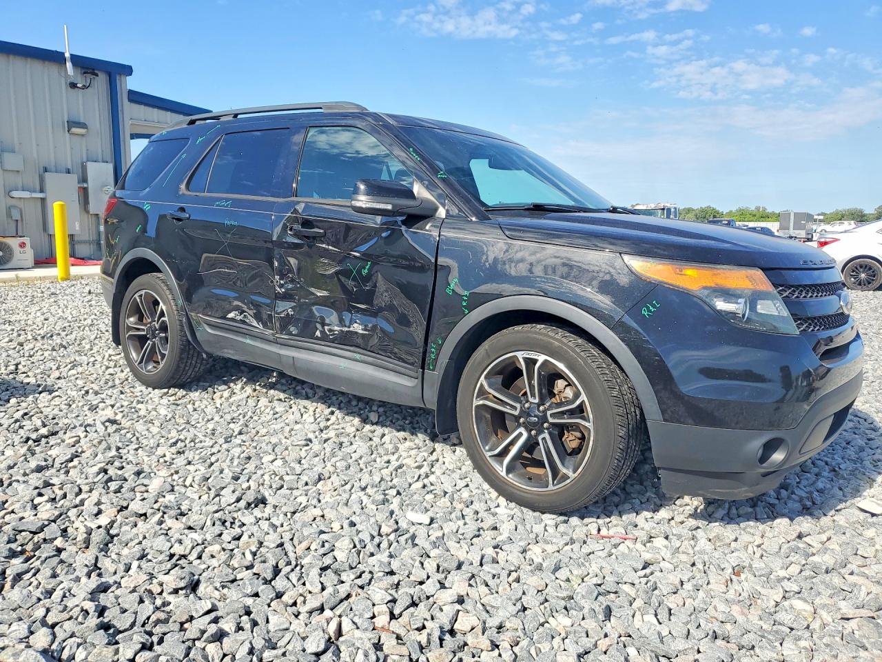 Ford Explorer Sport
