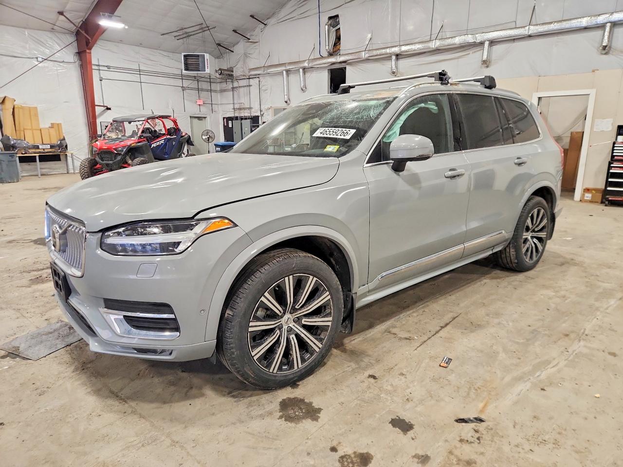 Salvage Volvo XC90 Image