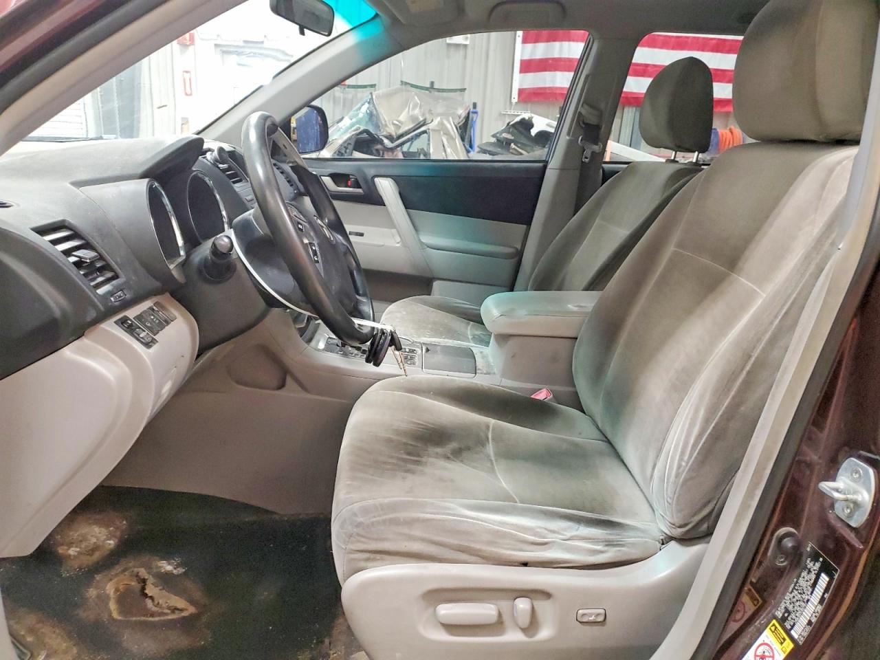 Toyota Highlander Base