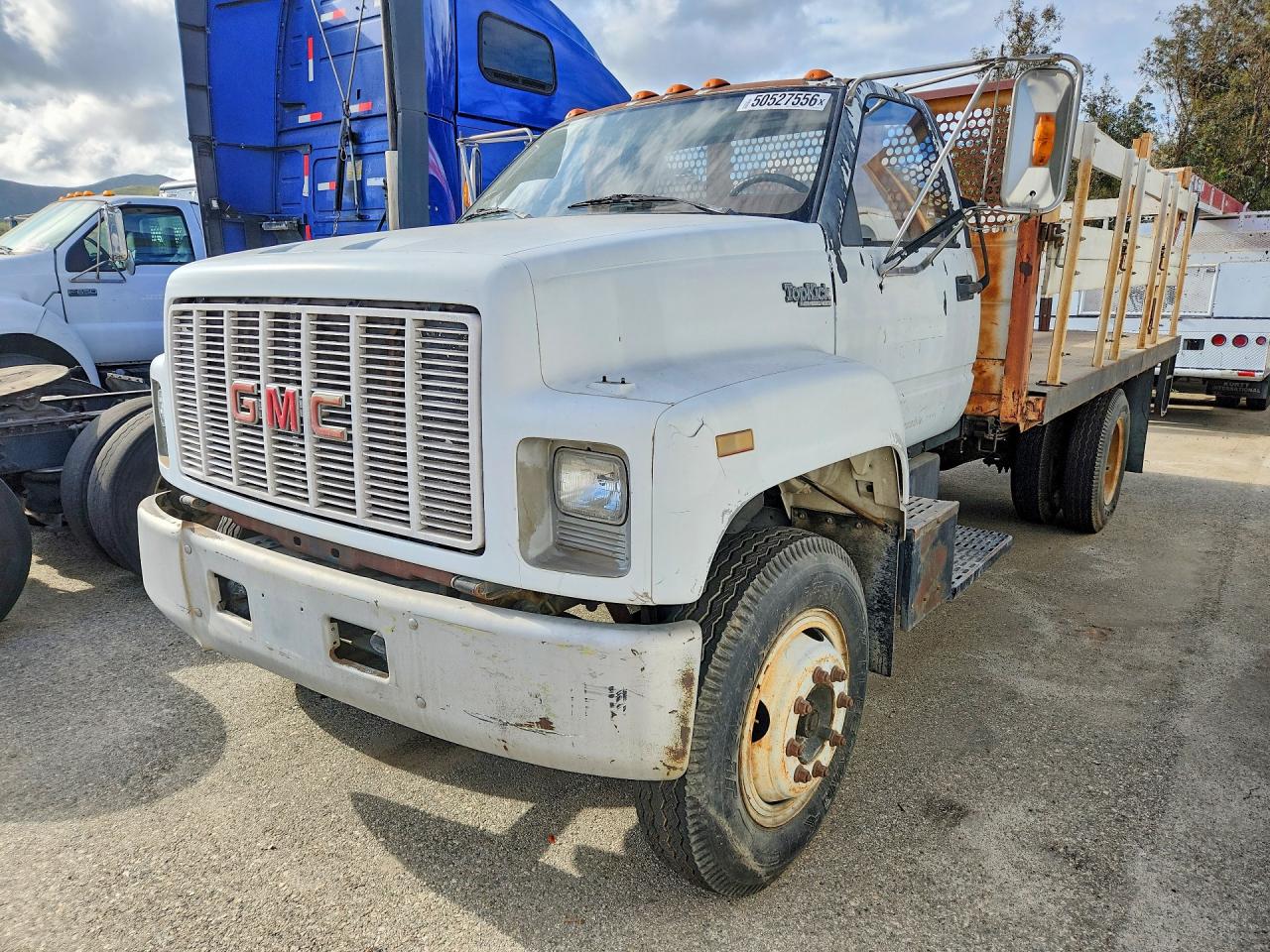 Salvage GMC Topkick Image