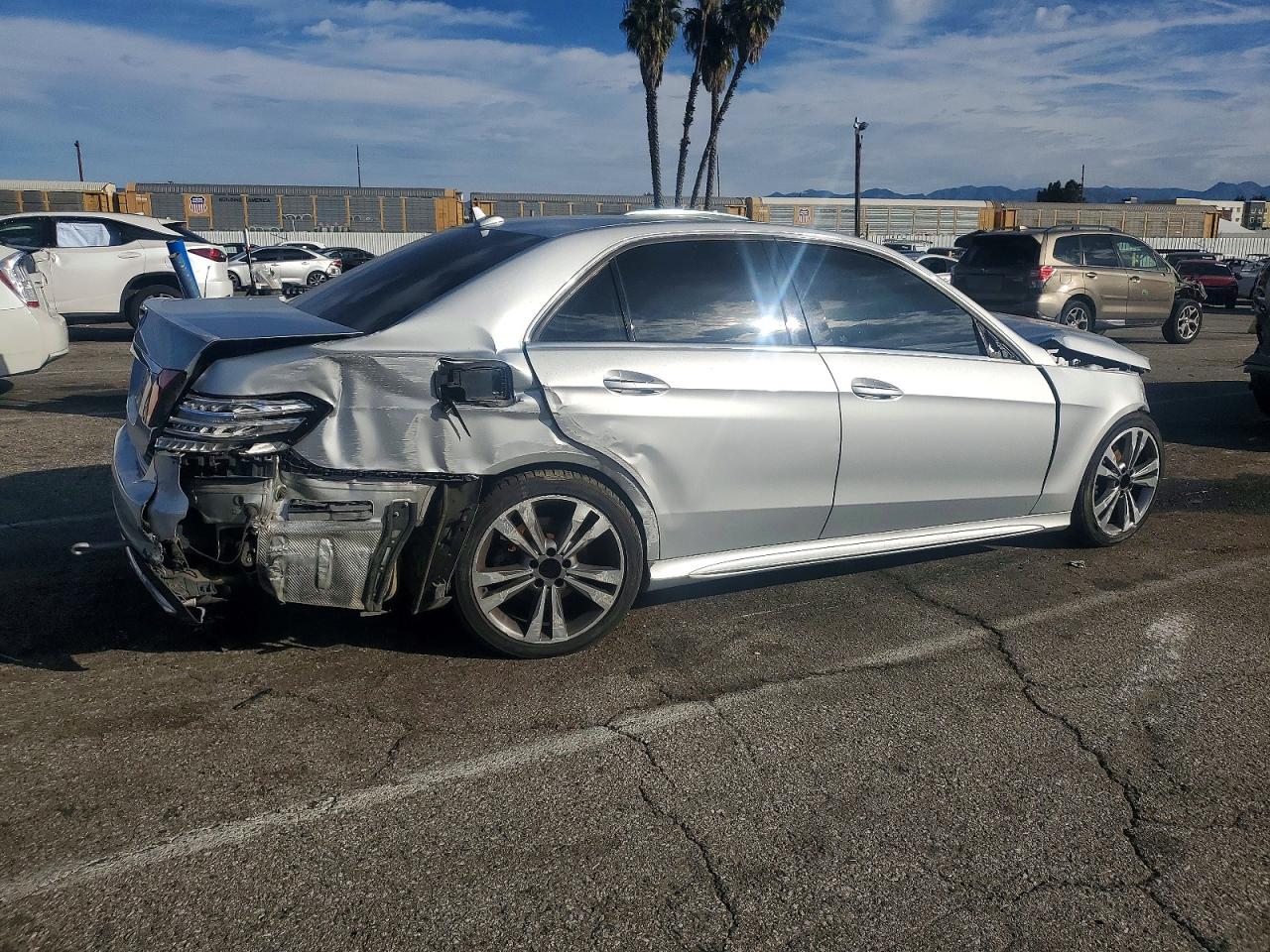 Mercedes-Benz E-Class 350