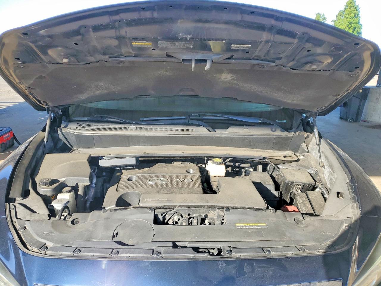 INFINITI Qx Base