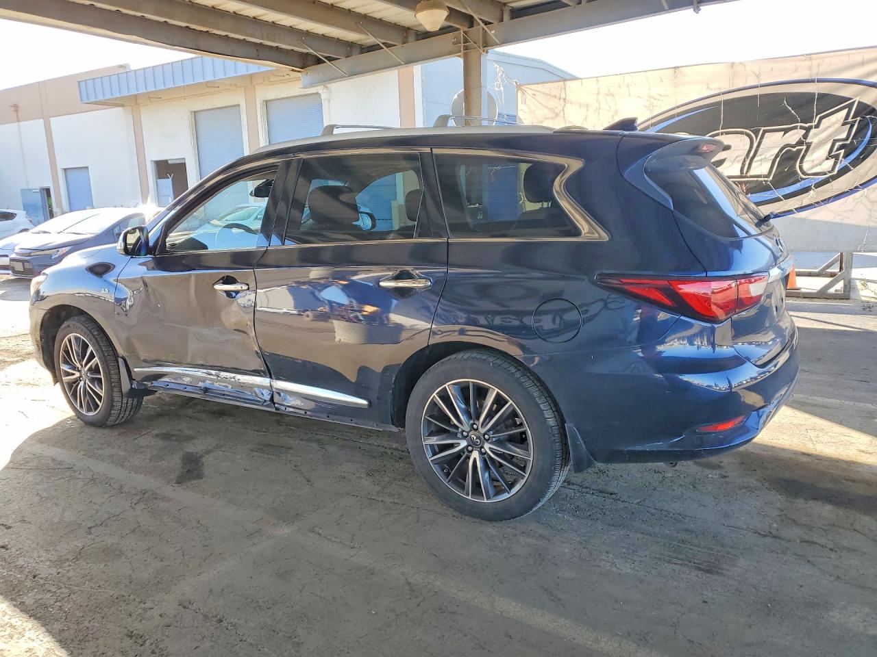 INFINITI Qx Base
