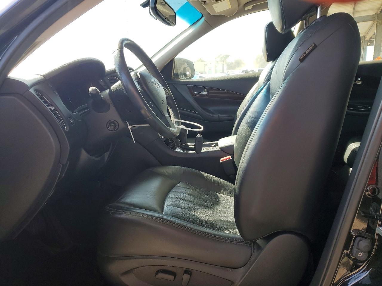 INFINITI Qx Base