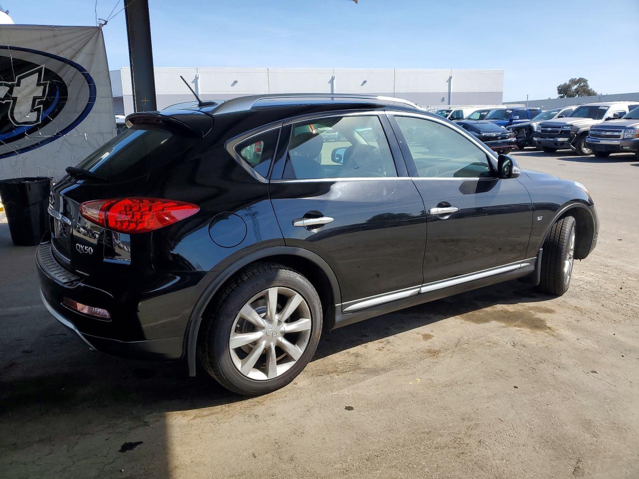 INFINITI Qx Base