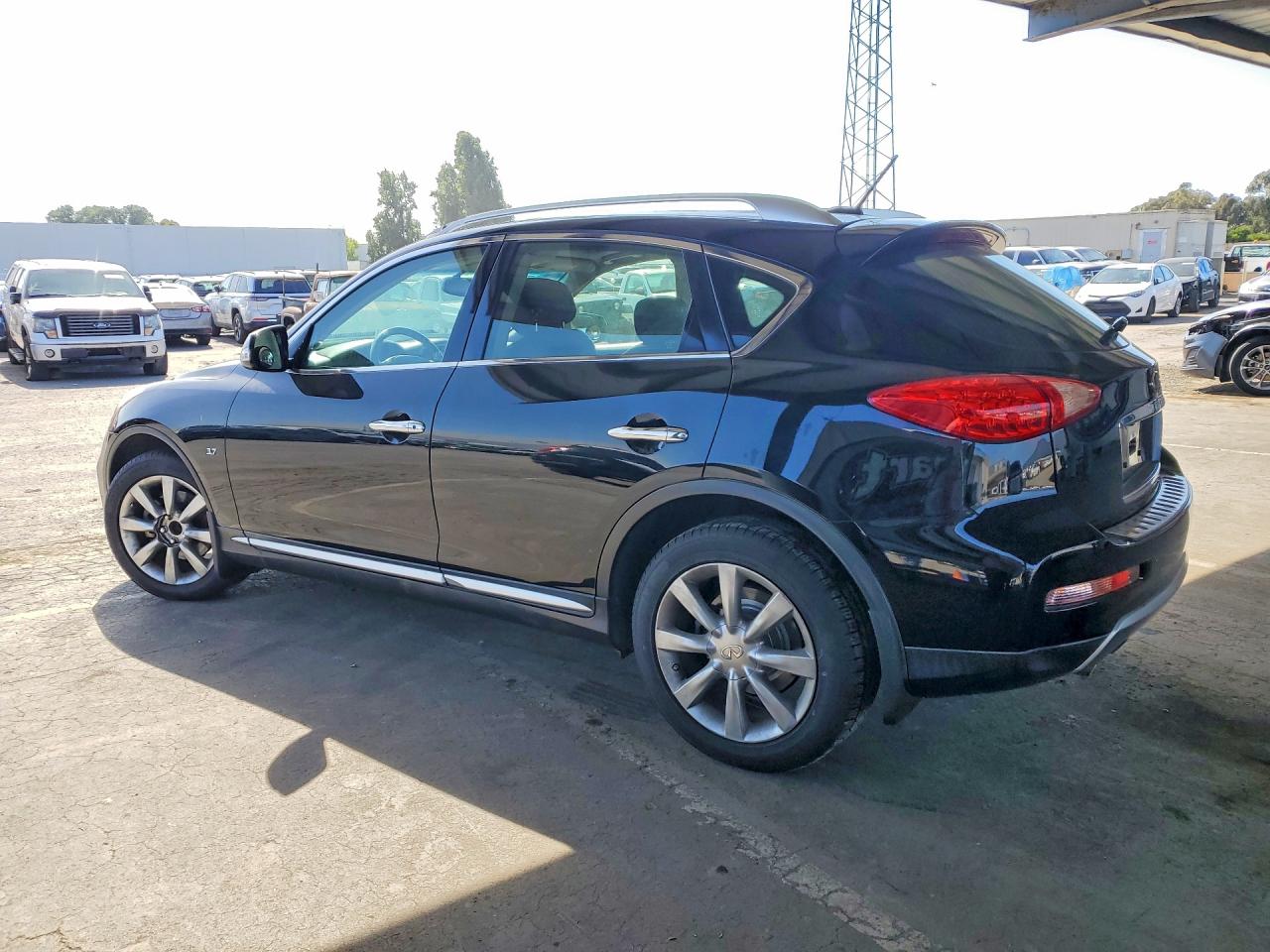 INFINITI Qx Base
