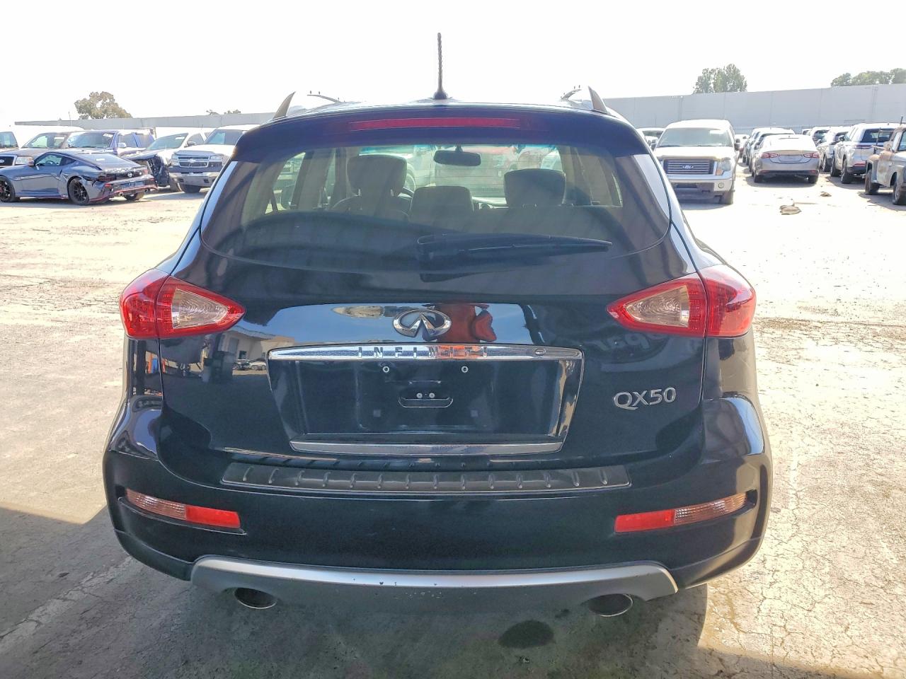 INFINITI Qx Base