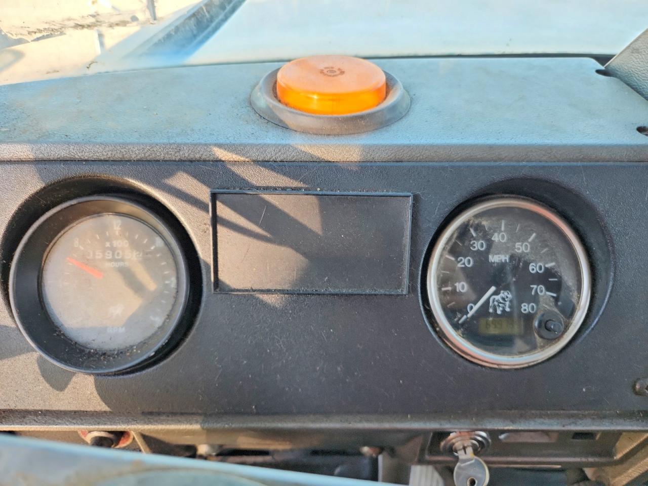 Mack Rb688s