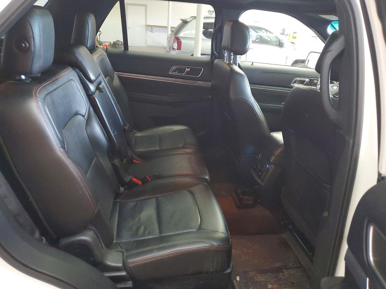 Ford Explorer Sport