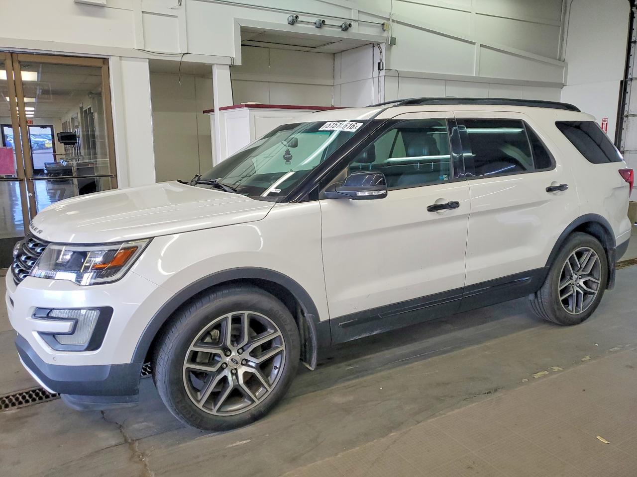 Salvage Ford Explorer Image