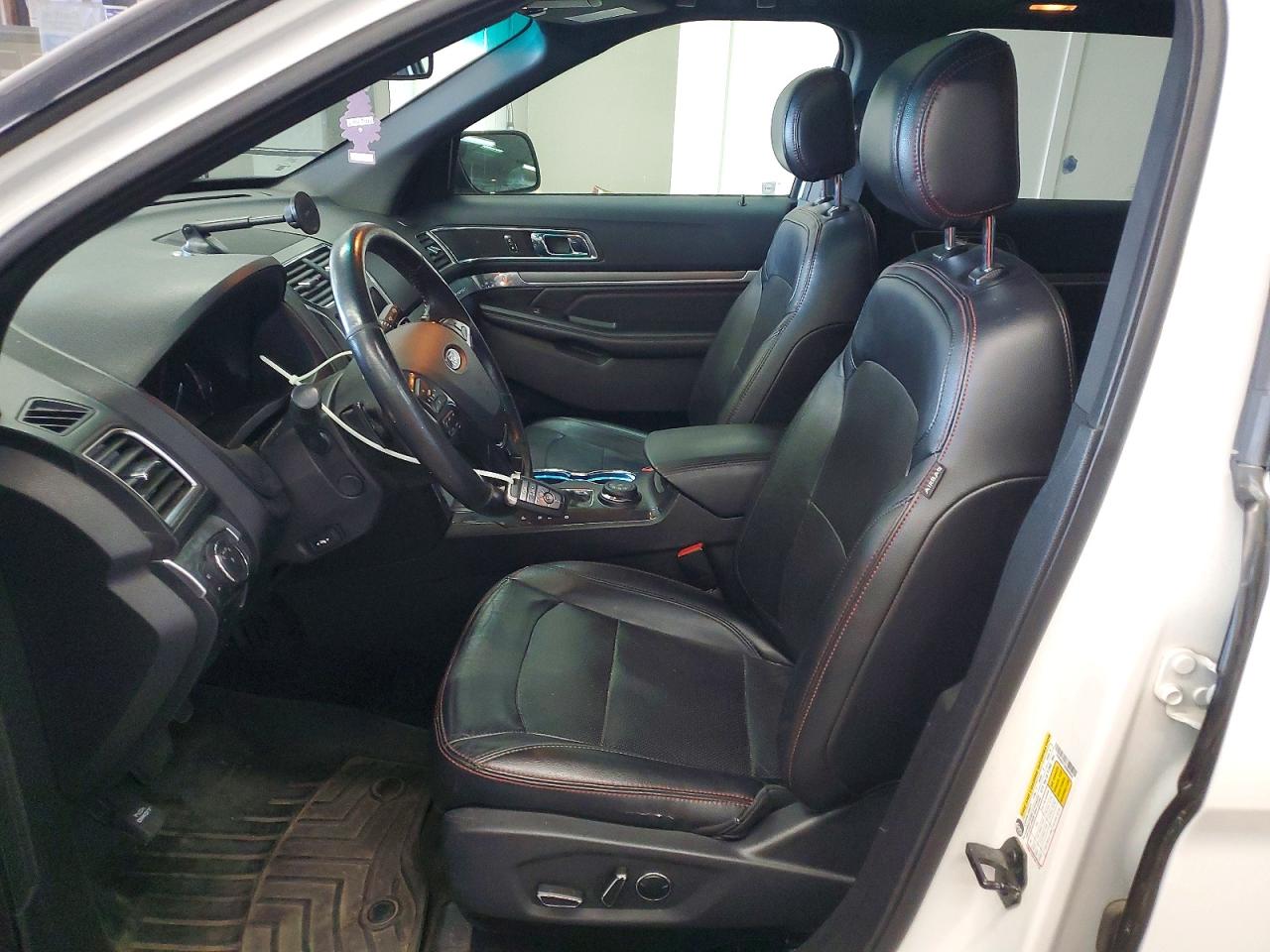 Ford Explorer Sport