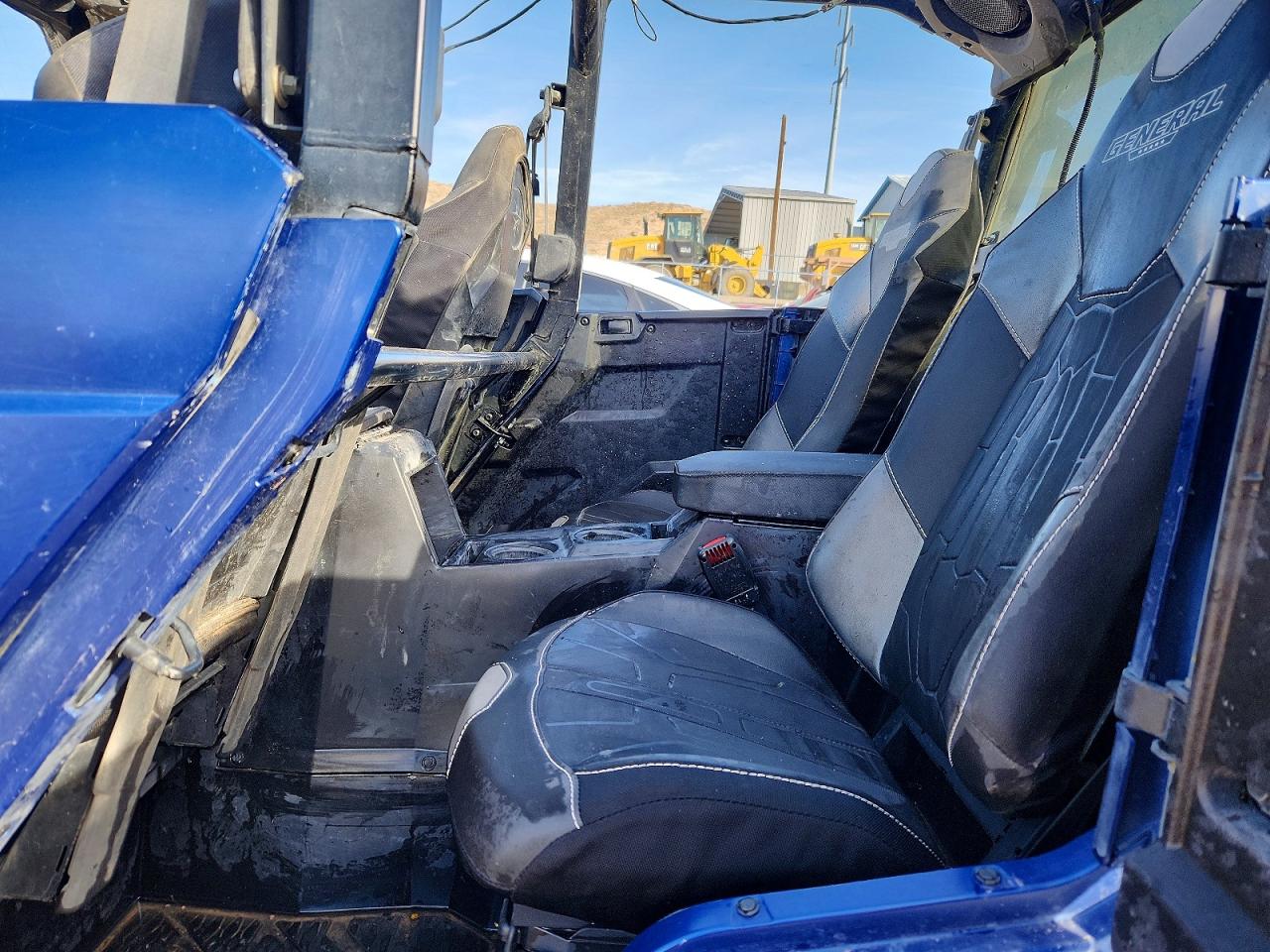 Polaris General Xp 4 1000 Deluxe Ride Command