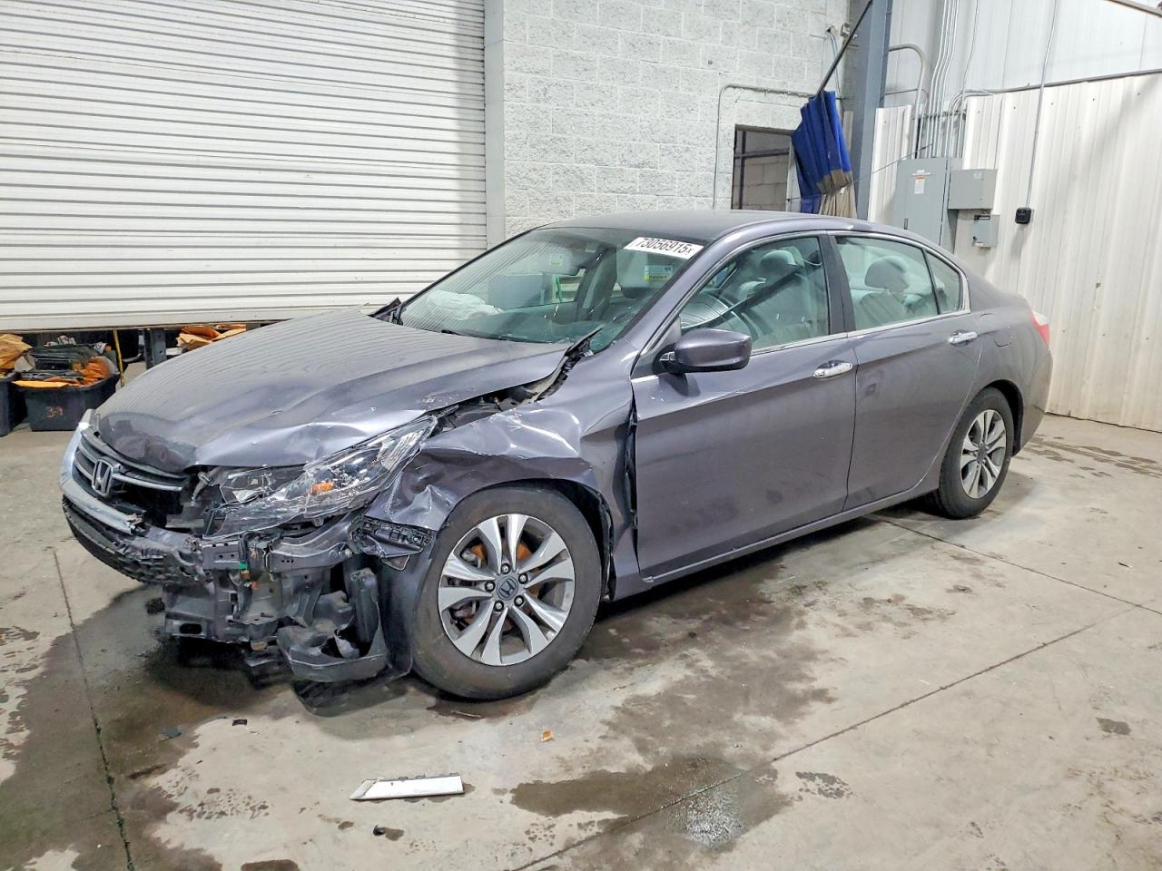 Salvage Honda Accord Image