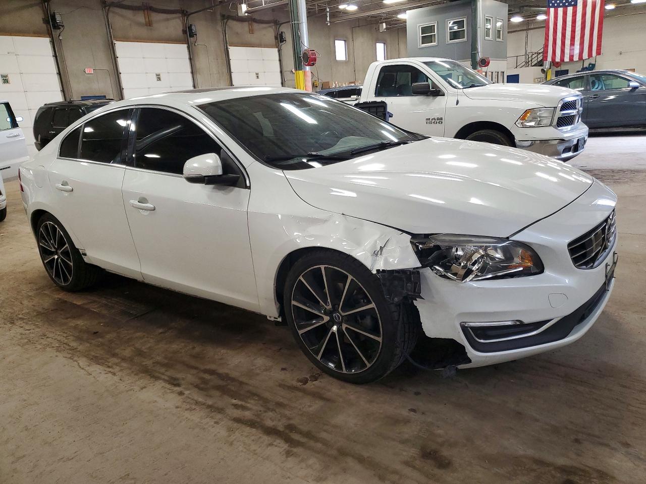 Volvo S60 Premier