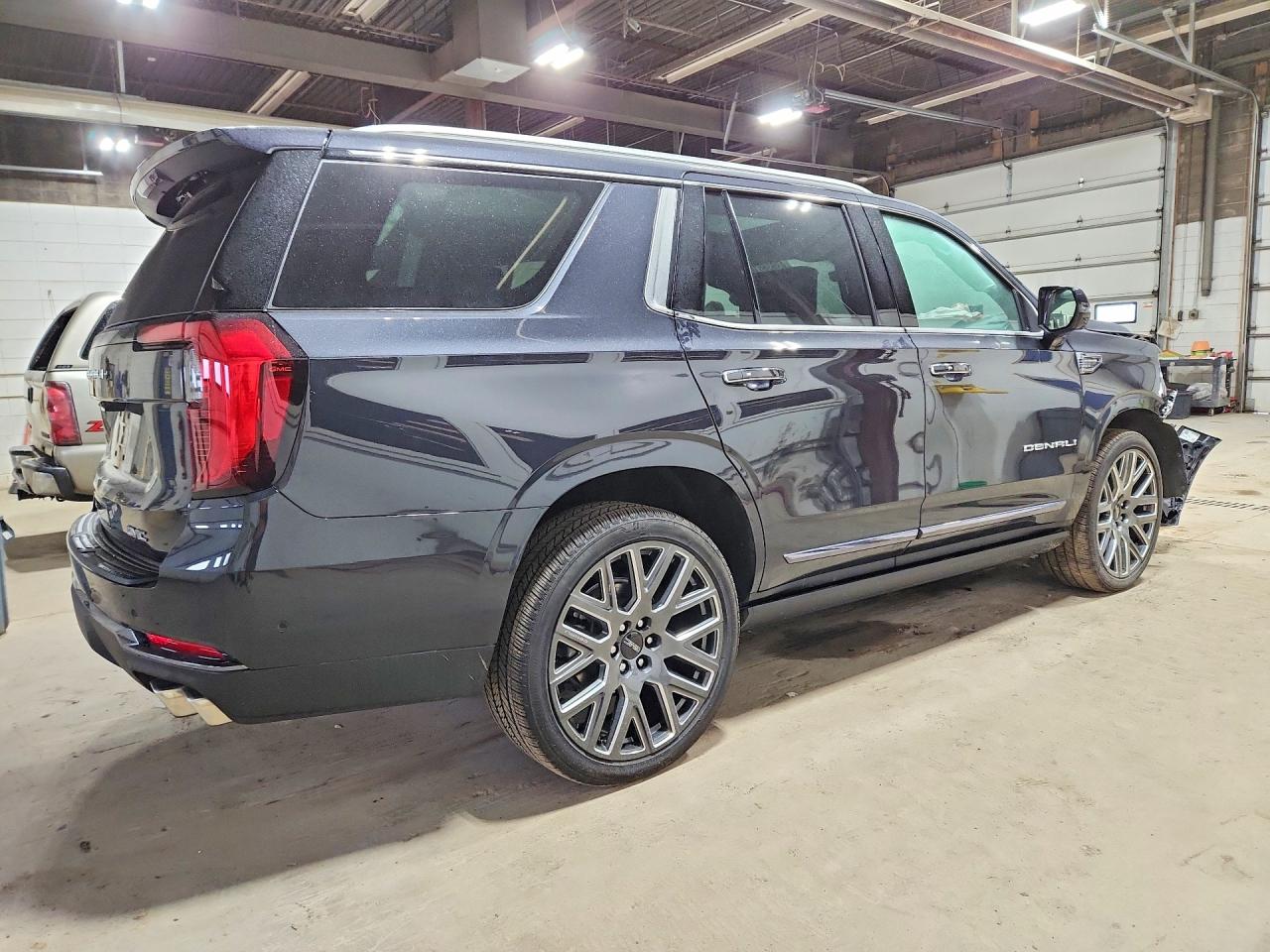 GMC Yukon Denali Ultimate