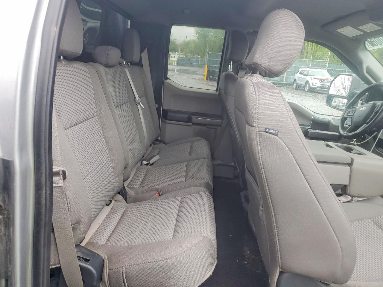 Ford F-150 Super Cab