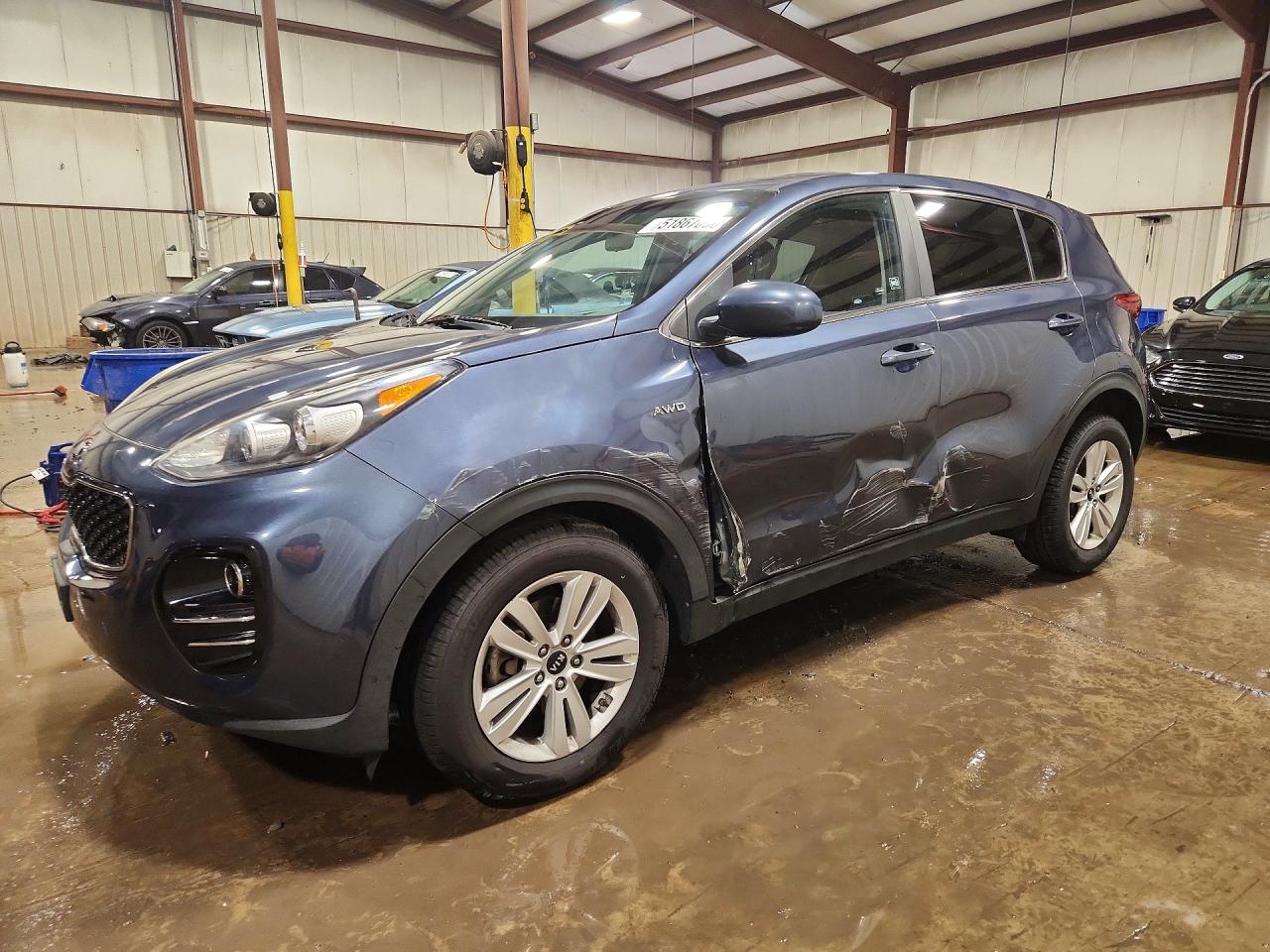 Salvage Kia Sportage Image