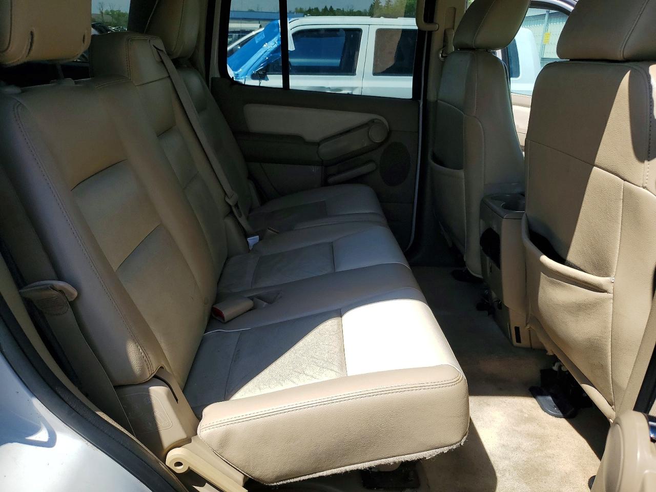 Ford Explorer Eddie Bauer