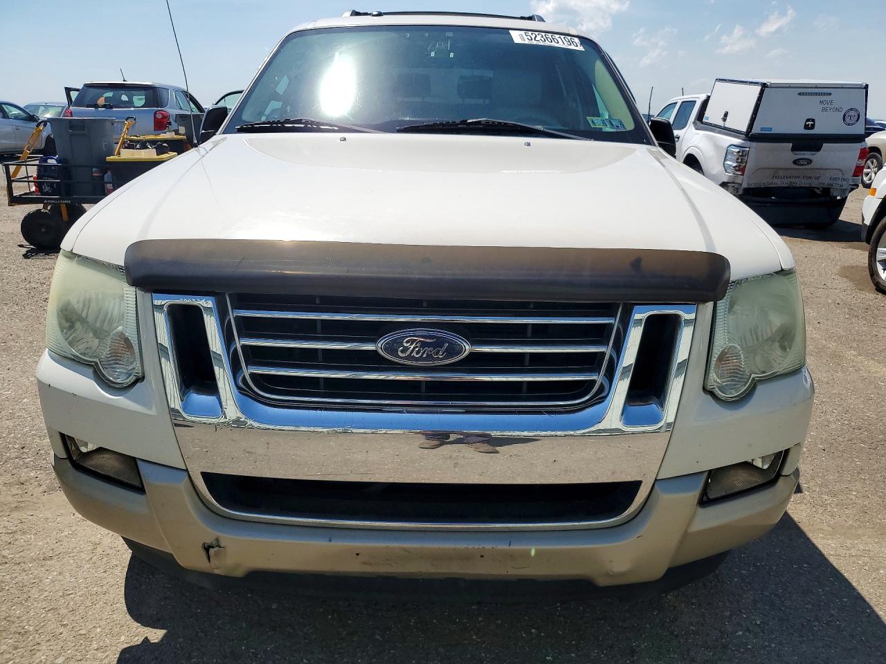 Ford Explorer Eddie Bauer