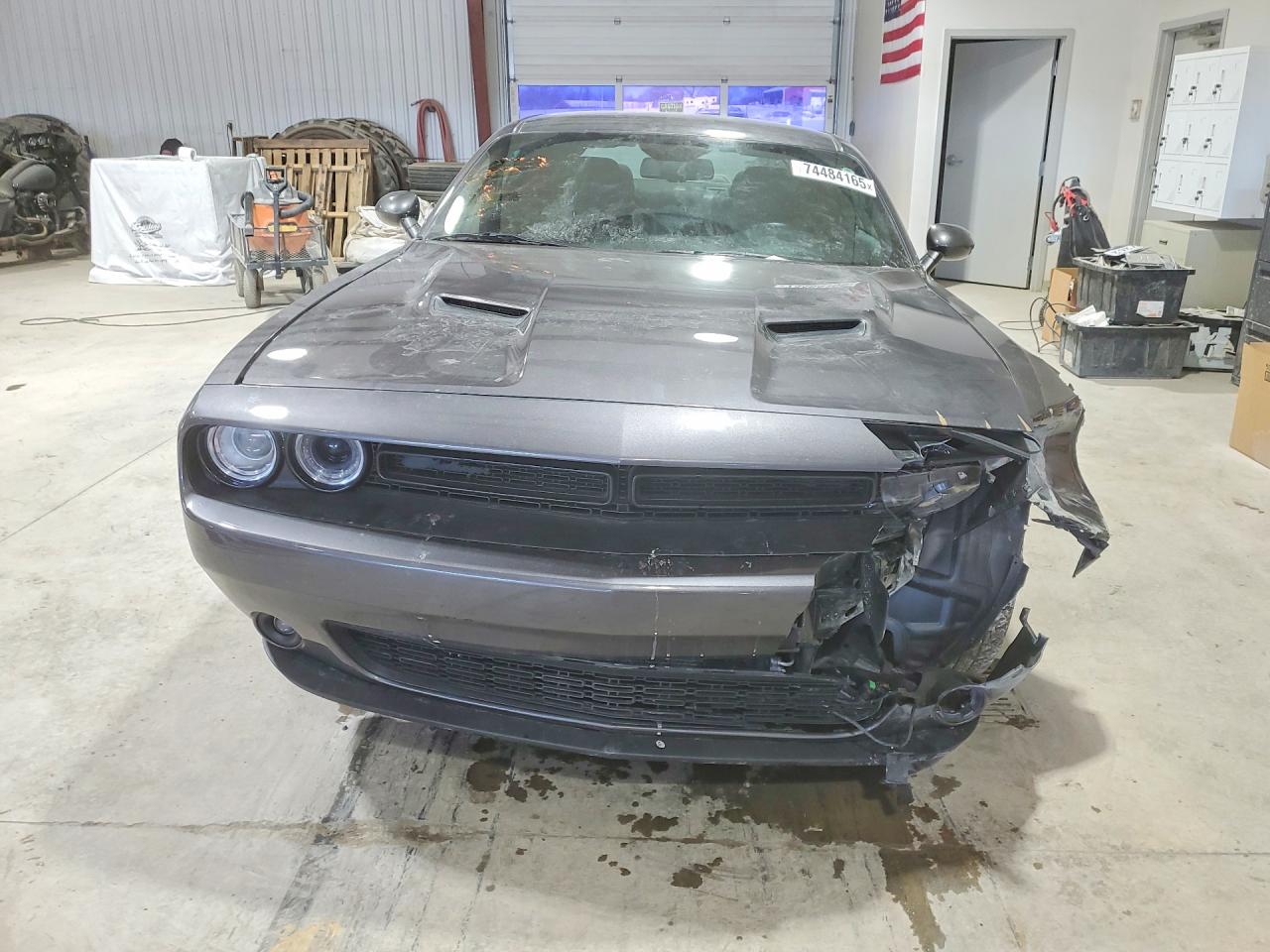 Dodge Challenger Sxt