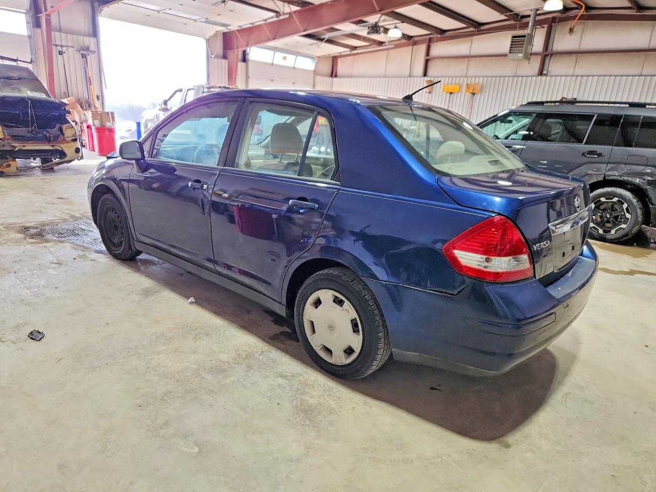 Nissan Versa S