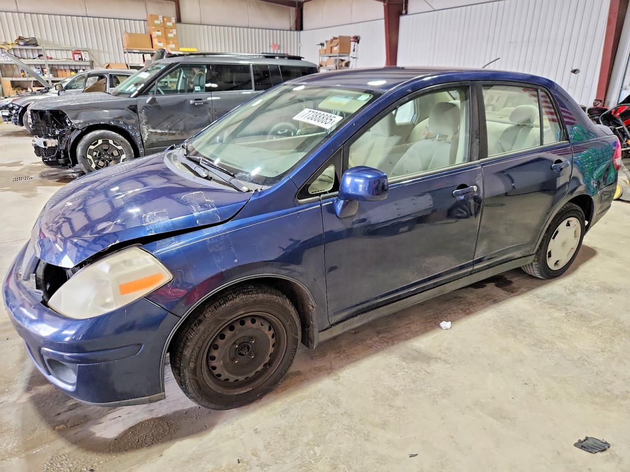 Salvage Nissan Versa Image