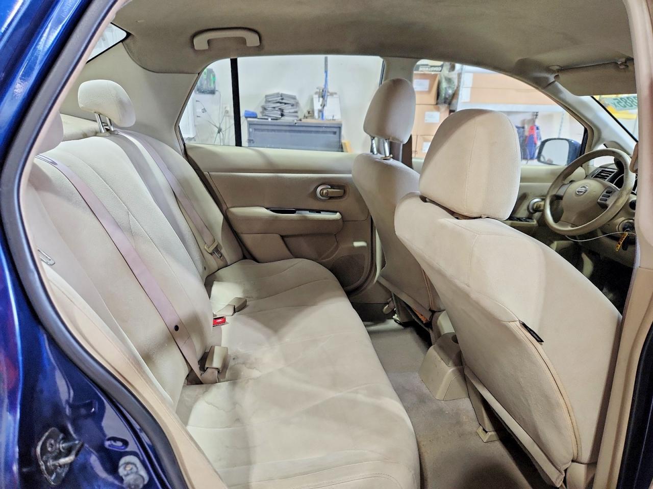 Nissan Versa S