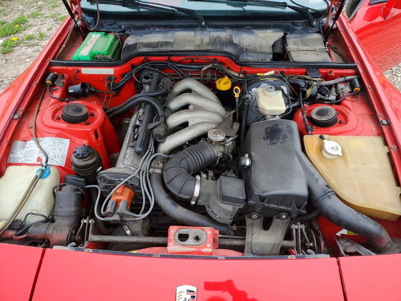 Porsche 944