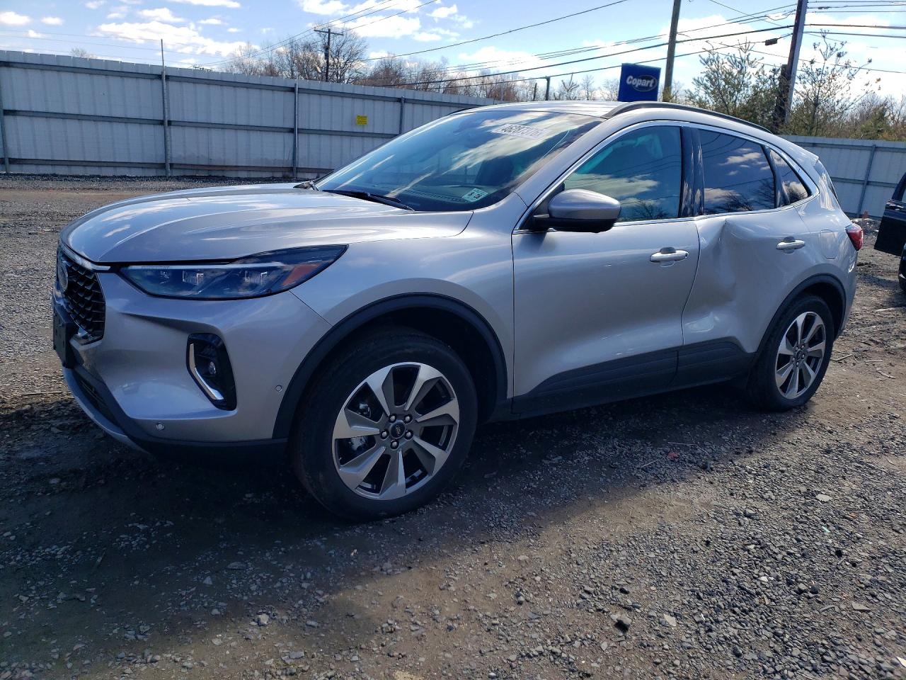 Salvage Ford Escape Image