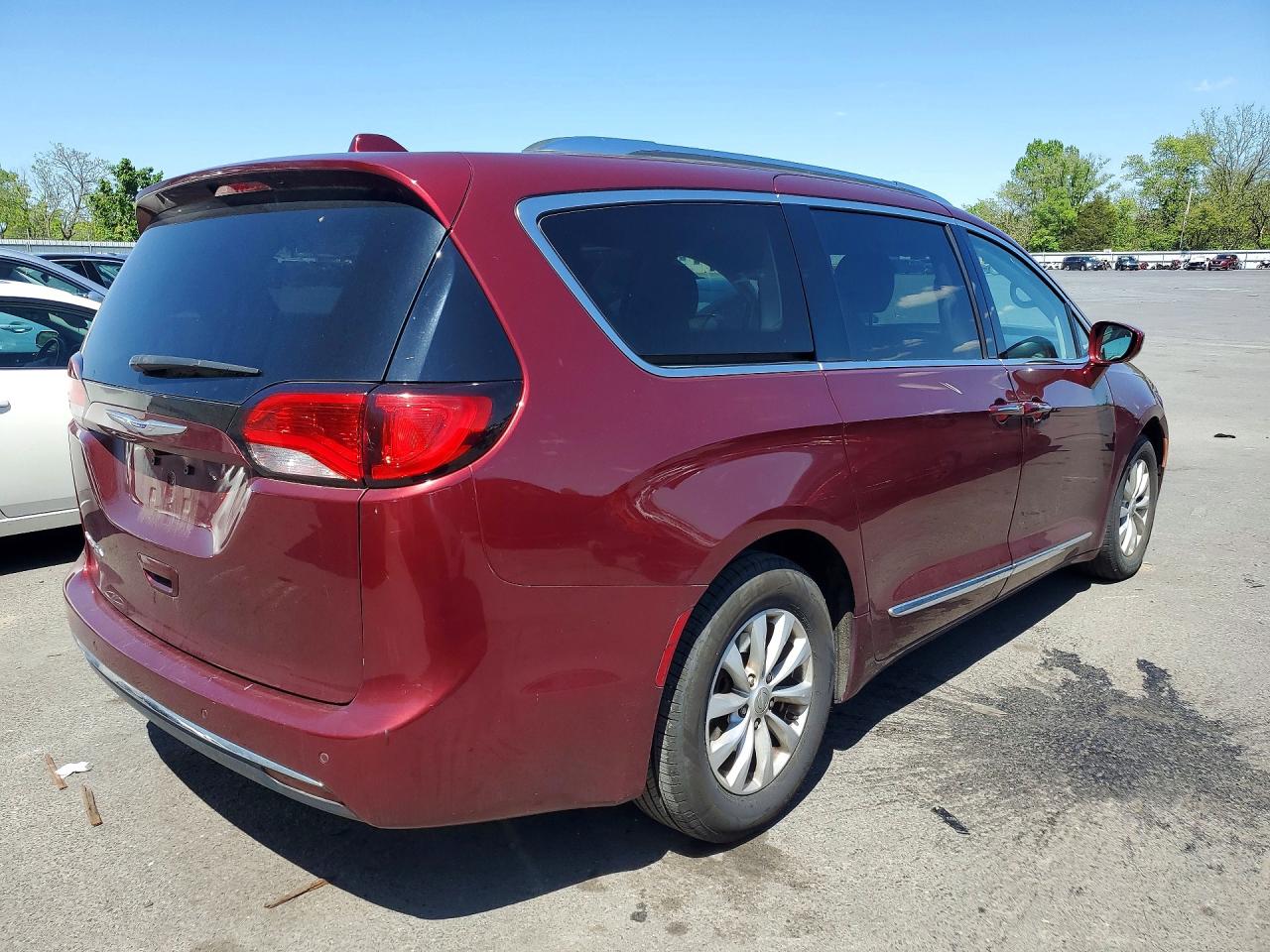 Chrysler Pacifica Touring L
