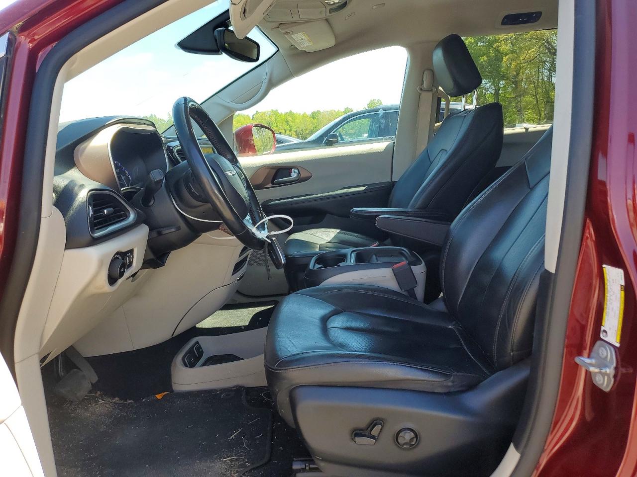 Chrysler Pacifica Touring L
