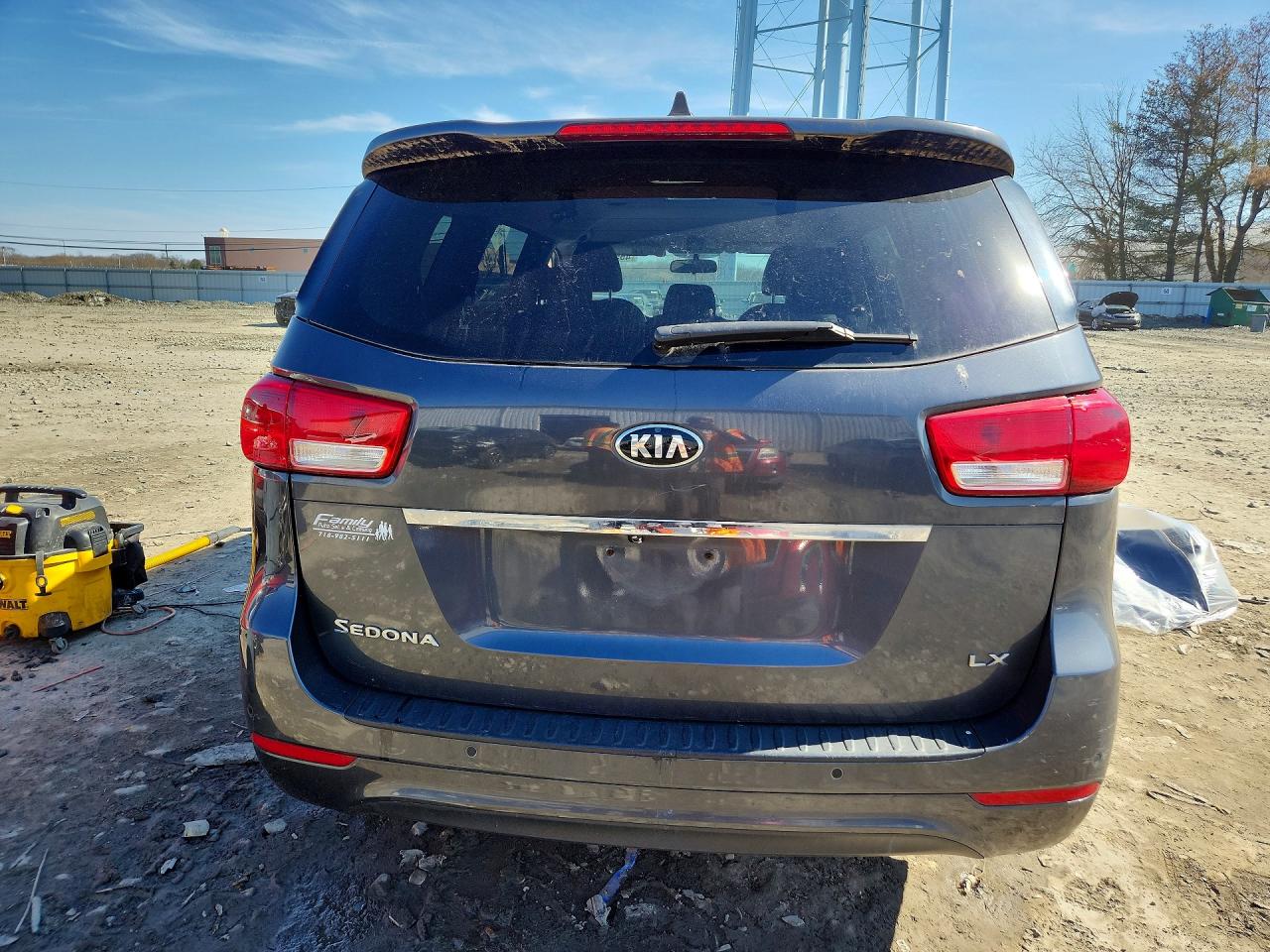 Kia Sedona Lx