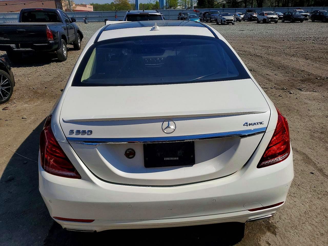 Mercedes-Benz S-Class 550 4matic