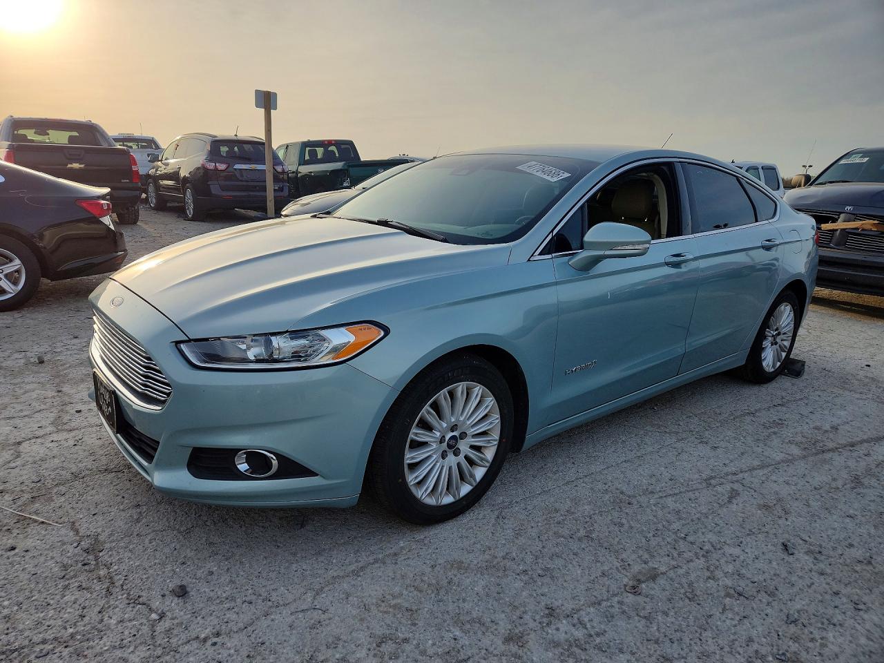 Salvage Ford Fusion Image