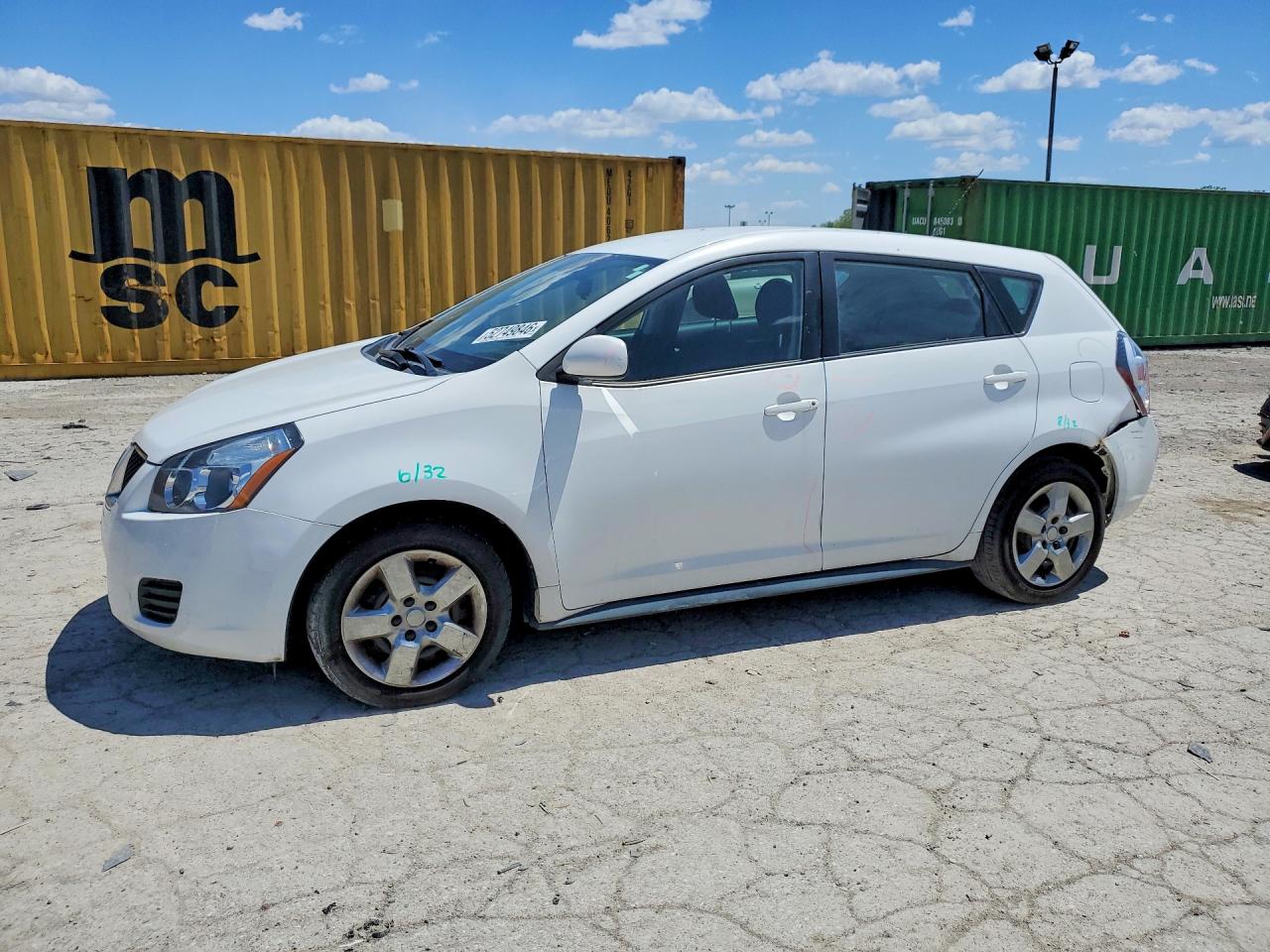 Salvage Pontiac Vibe Image