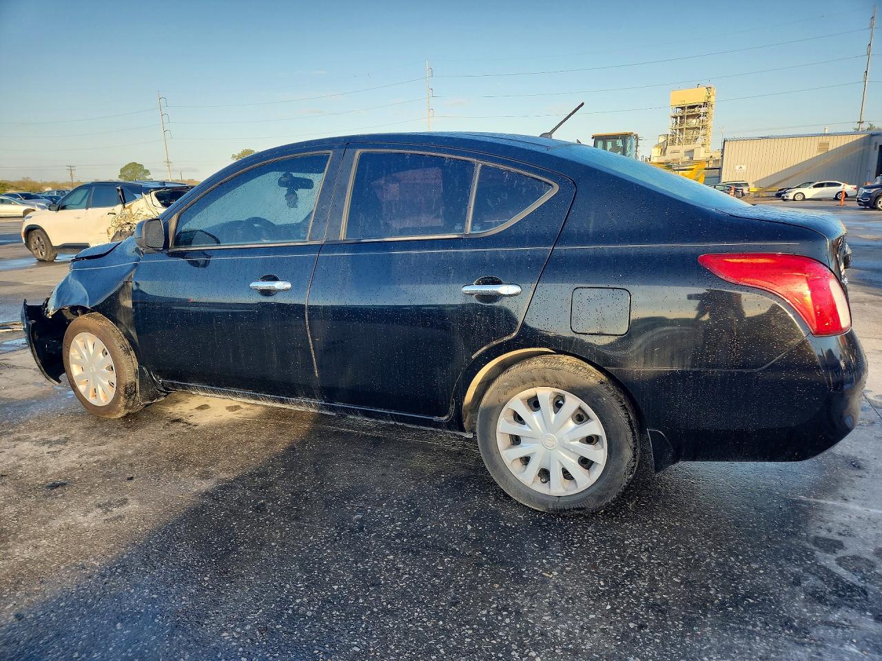 Nissan Versa 1.6 S