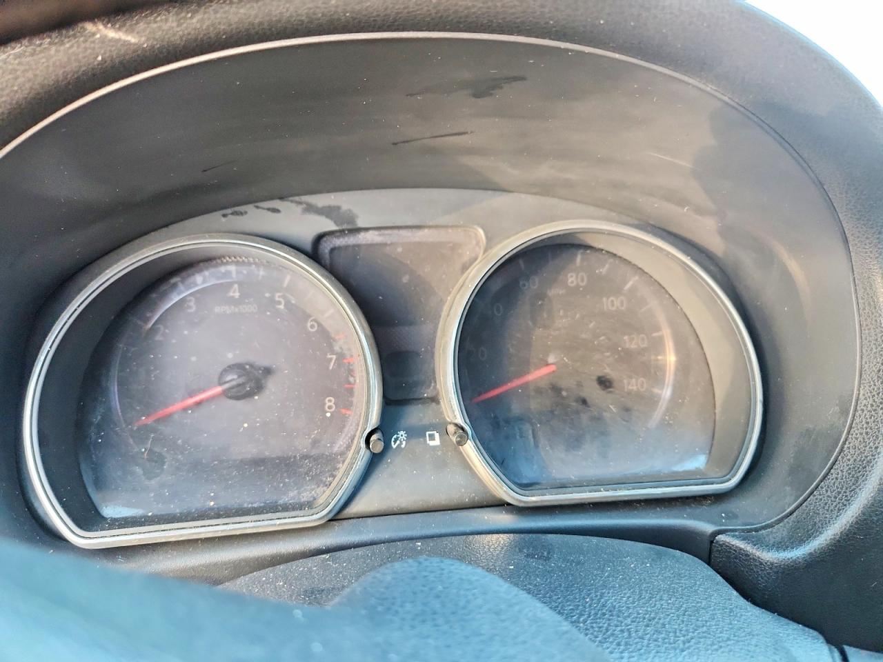 Nissan Versa 1.6 S