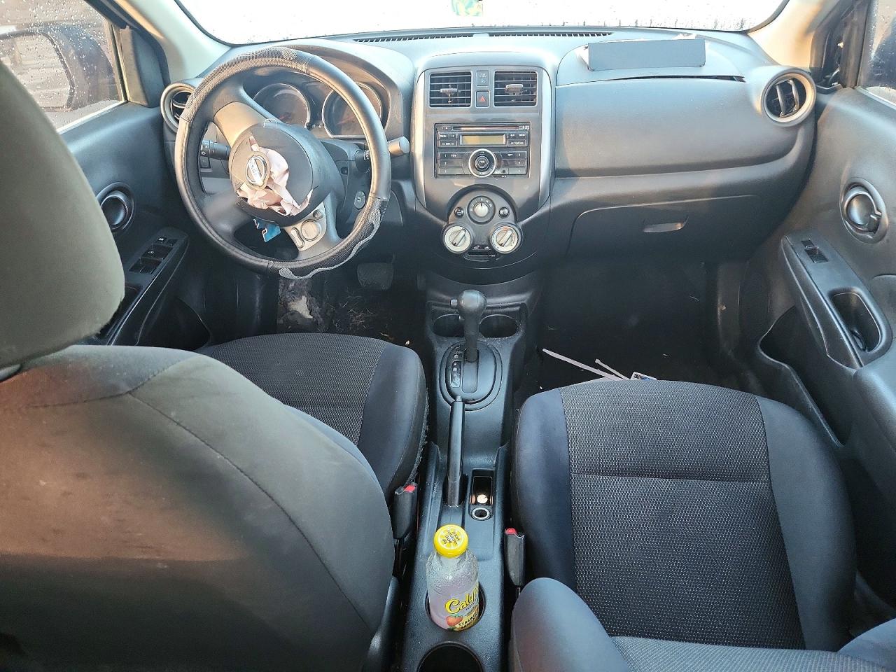 Nissan Versa 1.6 S