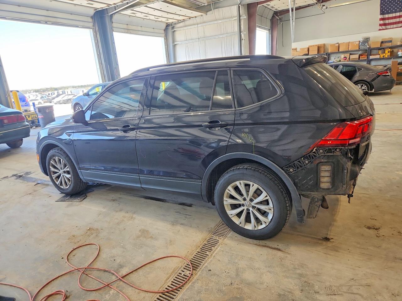 Volkswagen Tiguan S