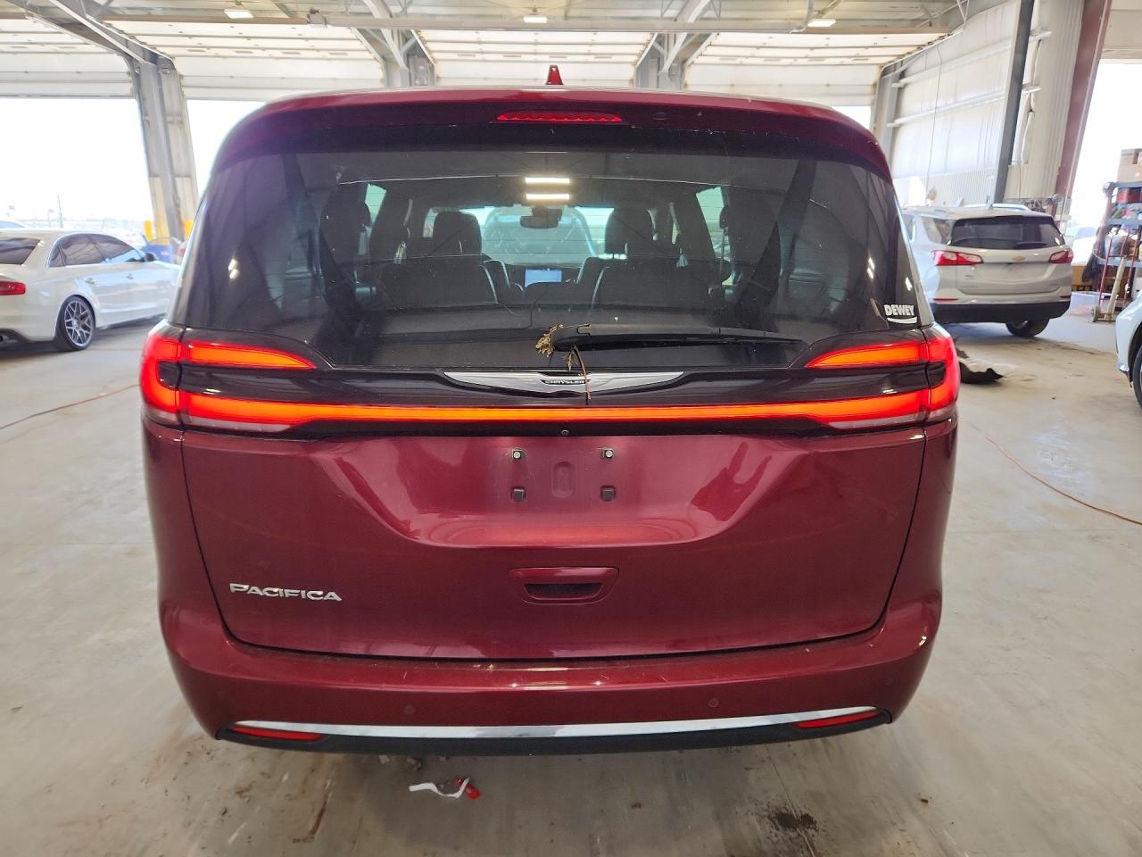 Chrysler Pacifica Touring L