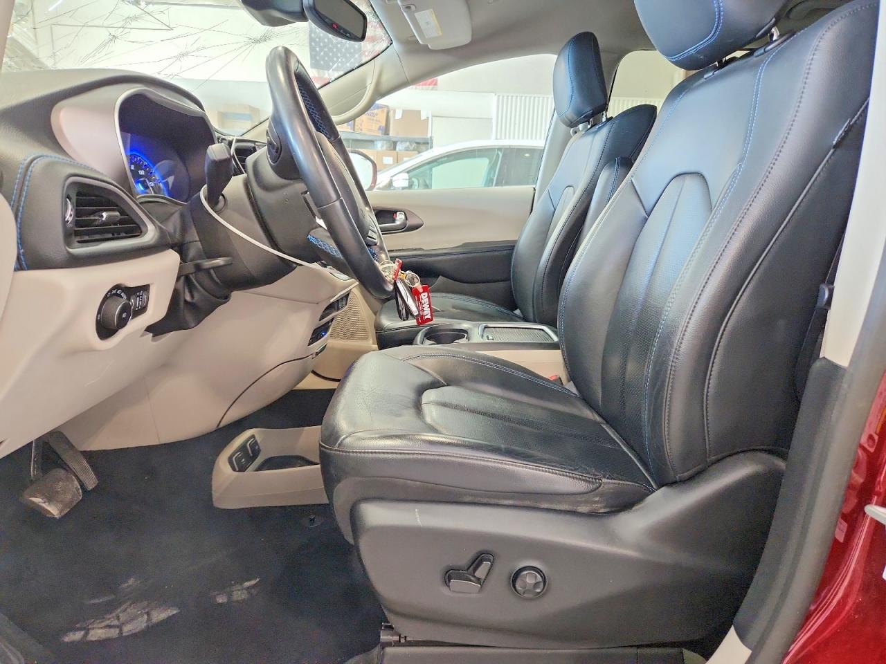 Chrysler Pacifica Touring L