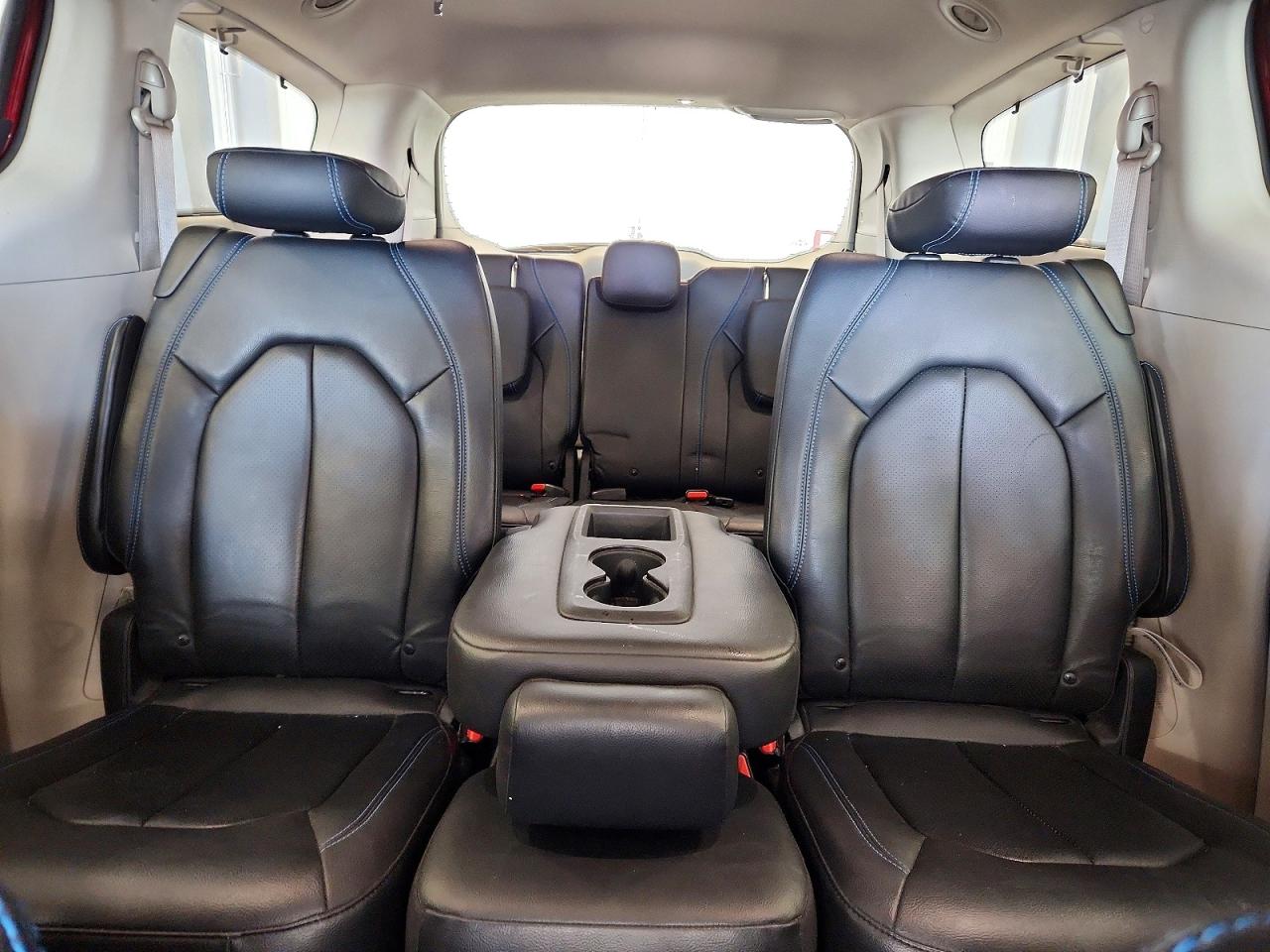 Chrysler Pacifica Touring L