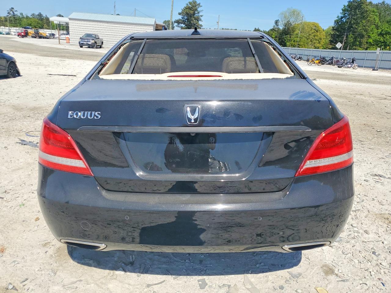 Hyundai Equus Signature