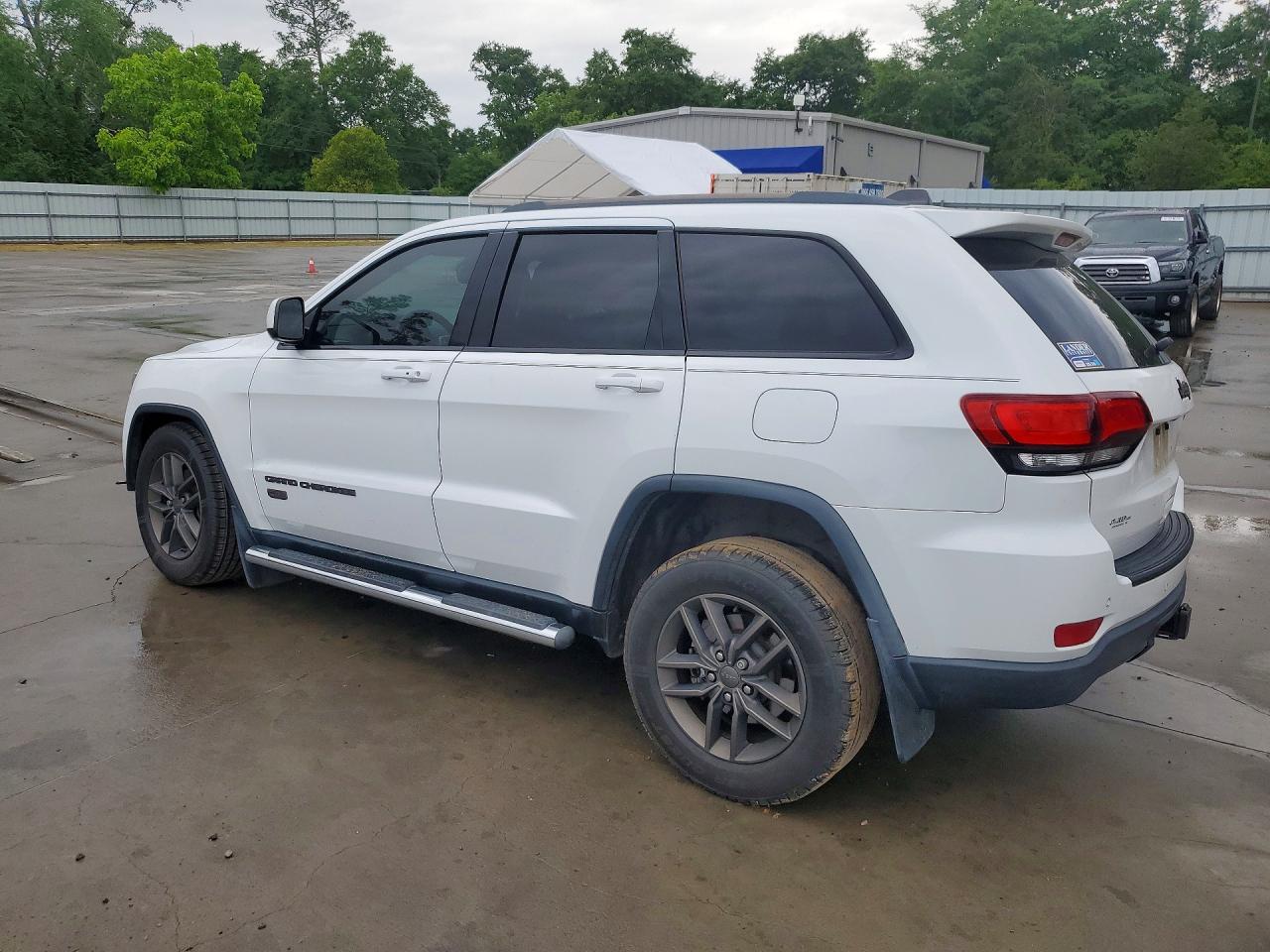 Jeep Grand Cherokee Laredo