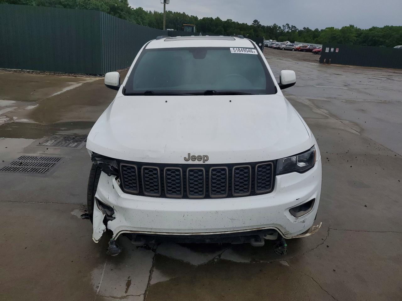 Jeep Grand Cherokee Laredo